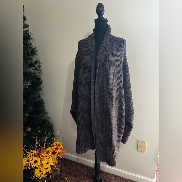 Aerie Charcoal Knit Sweater - Picture 2 of 10